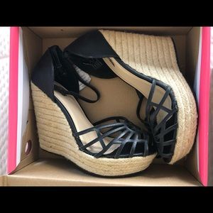 Charolette Russe wedges